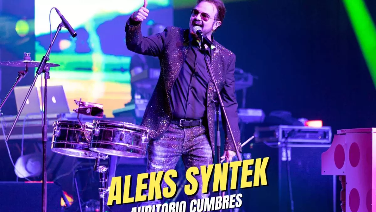 ALEKS SYNTEK FOTOS AUDITORIO CUMBRES