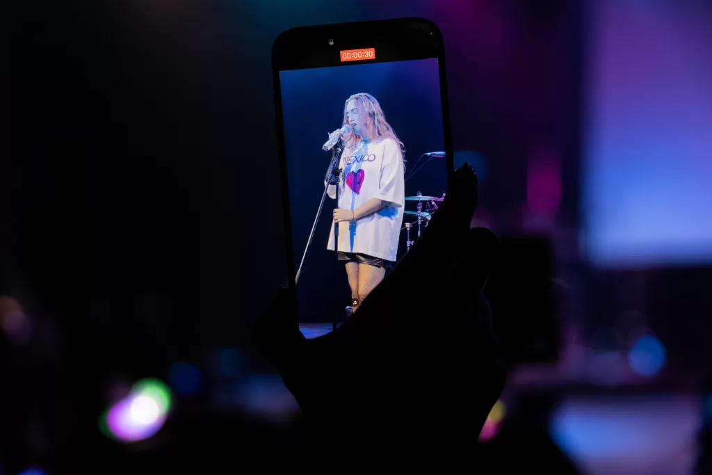 ELA TAUBERT EN FORO TIMS GALERÍA JULIO 2024