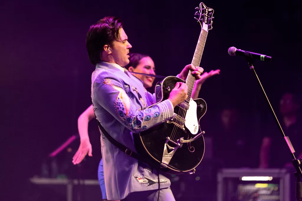 Drake Bell en Monterrey Showcenter Complex